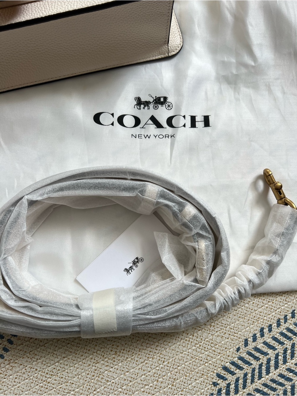 NWT COACH Leather TABBY 26 SHOULDER BAG IN CHALK - Picture 9 of 13